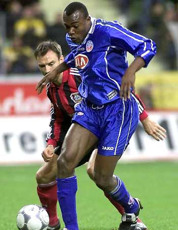 參與亞足聯 參與亞足聯