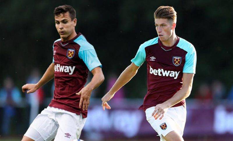 步崭露头角 步崭露头角